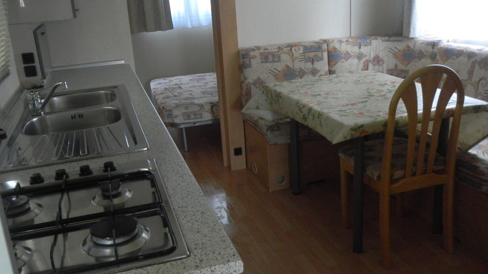Camping Daino 호텔 피에트라무라타 외부 사진